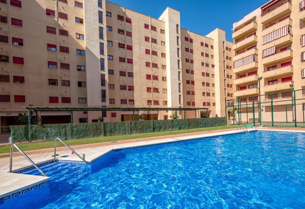 Wintowinrentals Parque Litoral, Family & Málaga Exteriör bild
