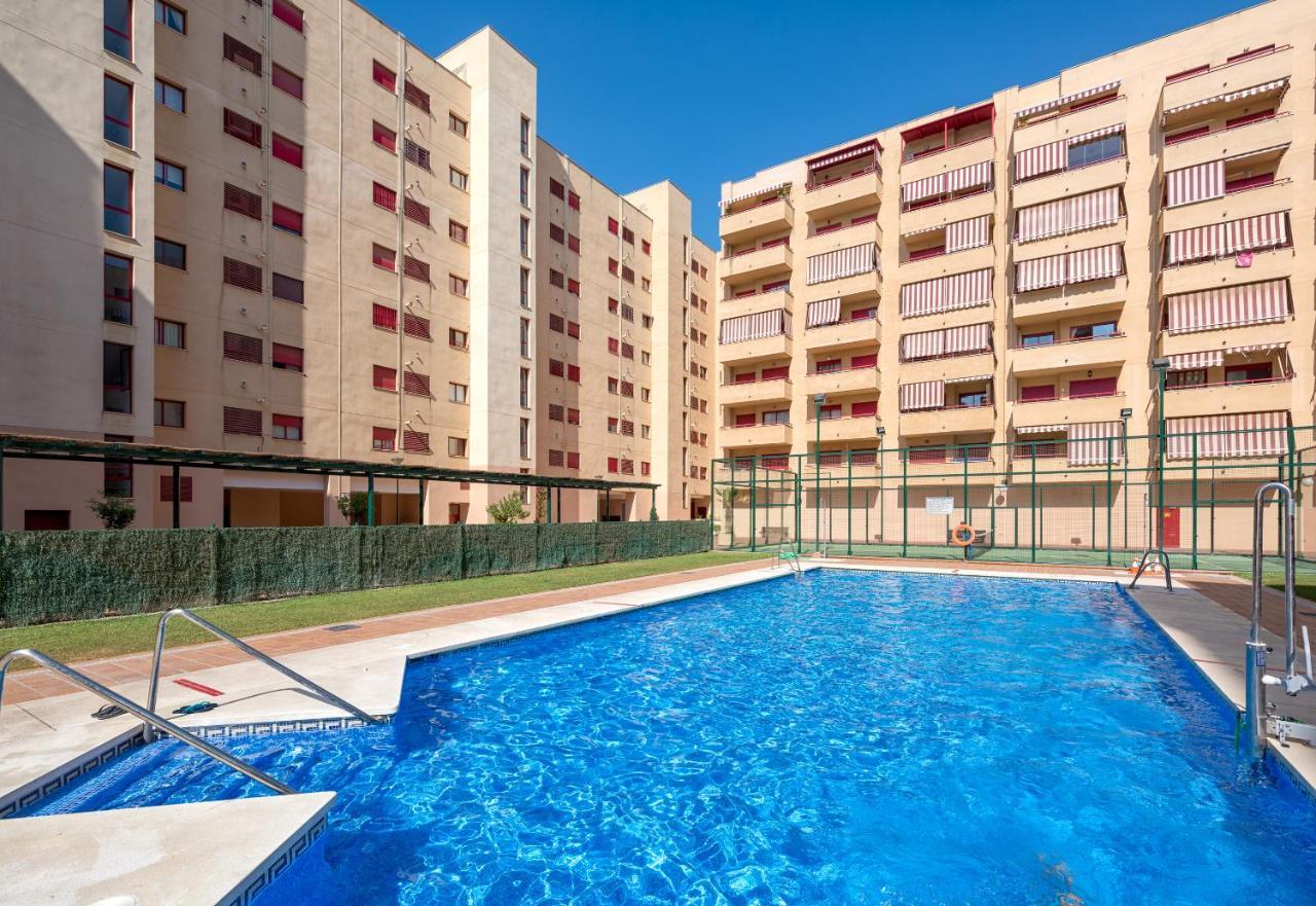 Wintowinrentals Parque Litoral, Family & Málaga Exteriör bild