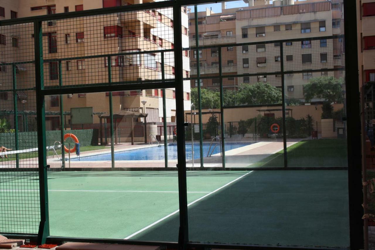 Wintowinrentals Parque Litoral, Family & Málaga Exteriör bild